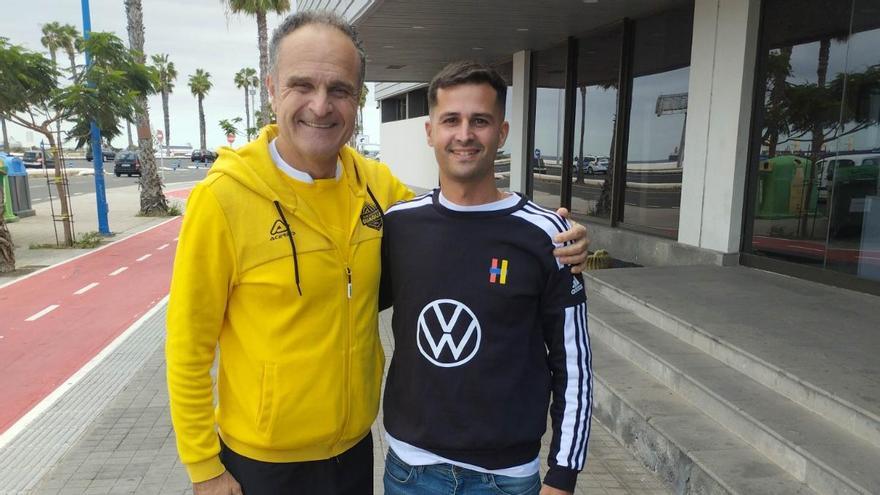 El campeonísimo técnico del Guaguas y su discípulo, entrenador del Heidelberg.