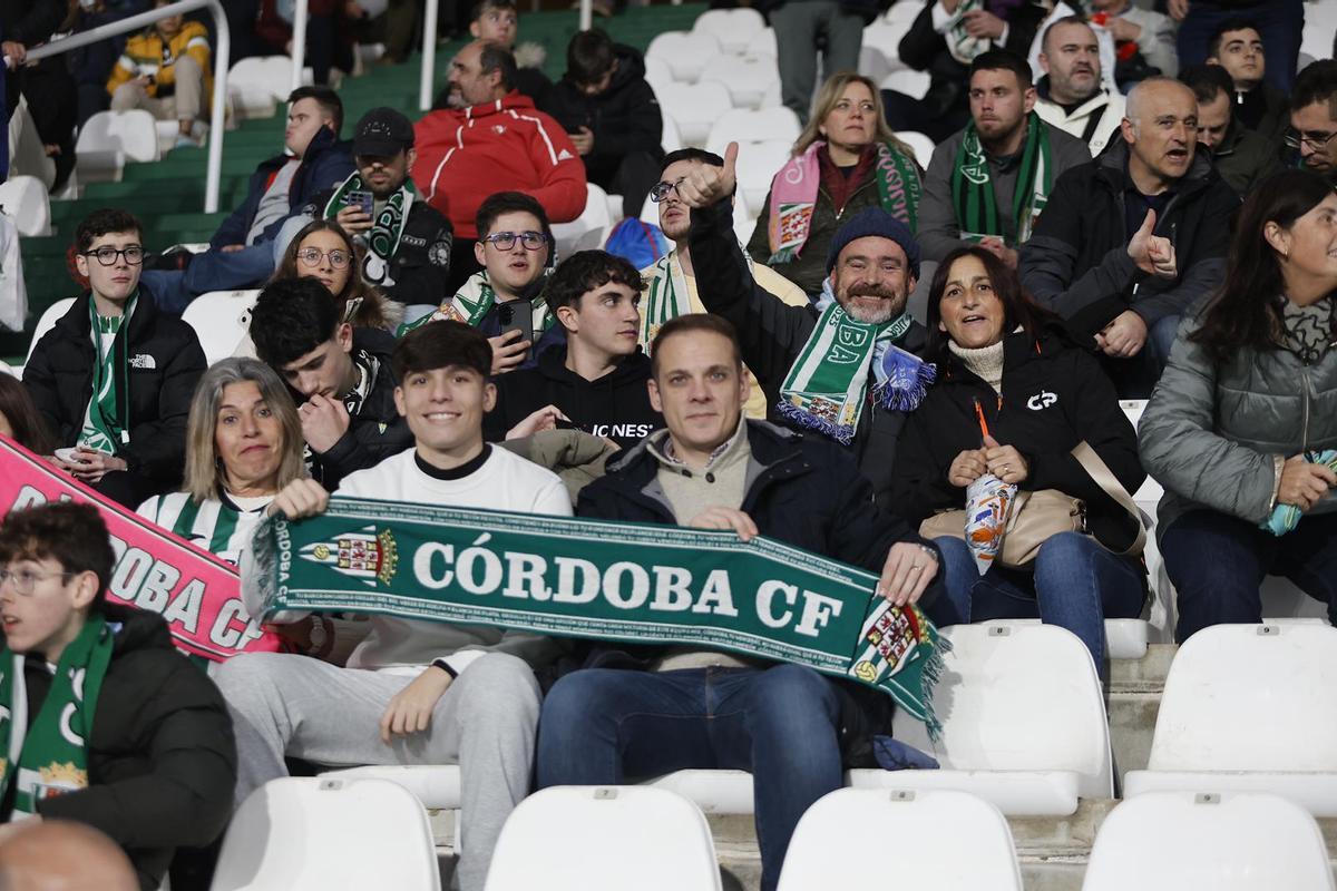Córdoba CF-Burgos | Las imágenes de la afición en El Arcángel