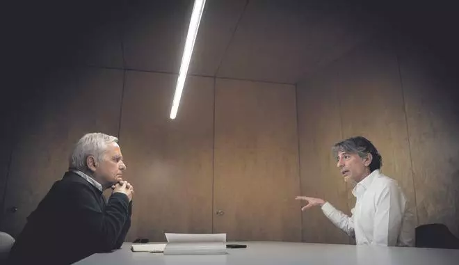 Juan Tallón: «‘Obra maestra’ es como una película de Hitchcock, y un homenaje  a mi paciencia»
