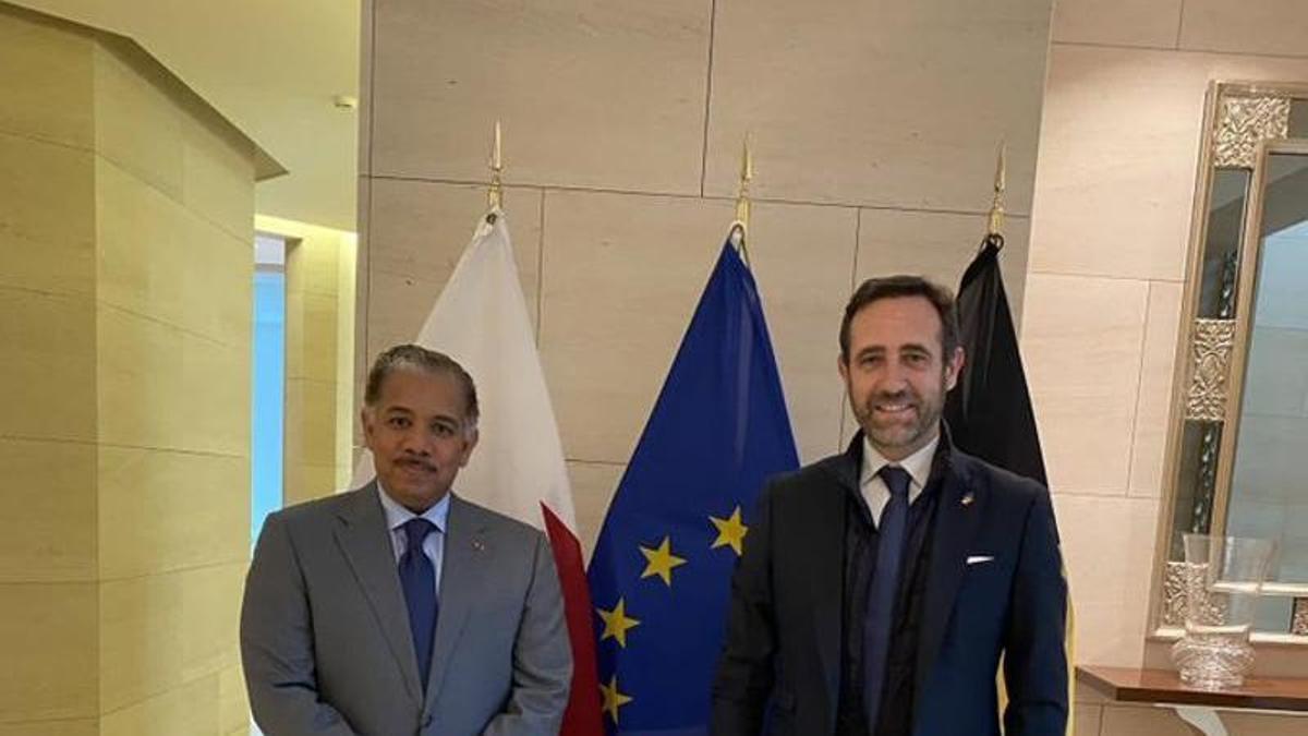 José Ramón Bauzá con el embajador de Qatar en Bruselas.