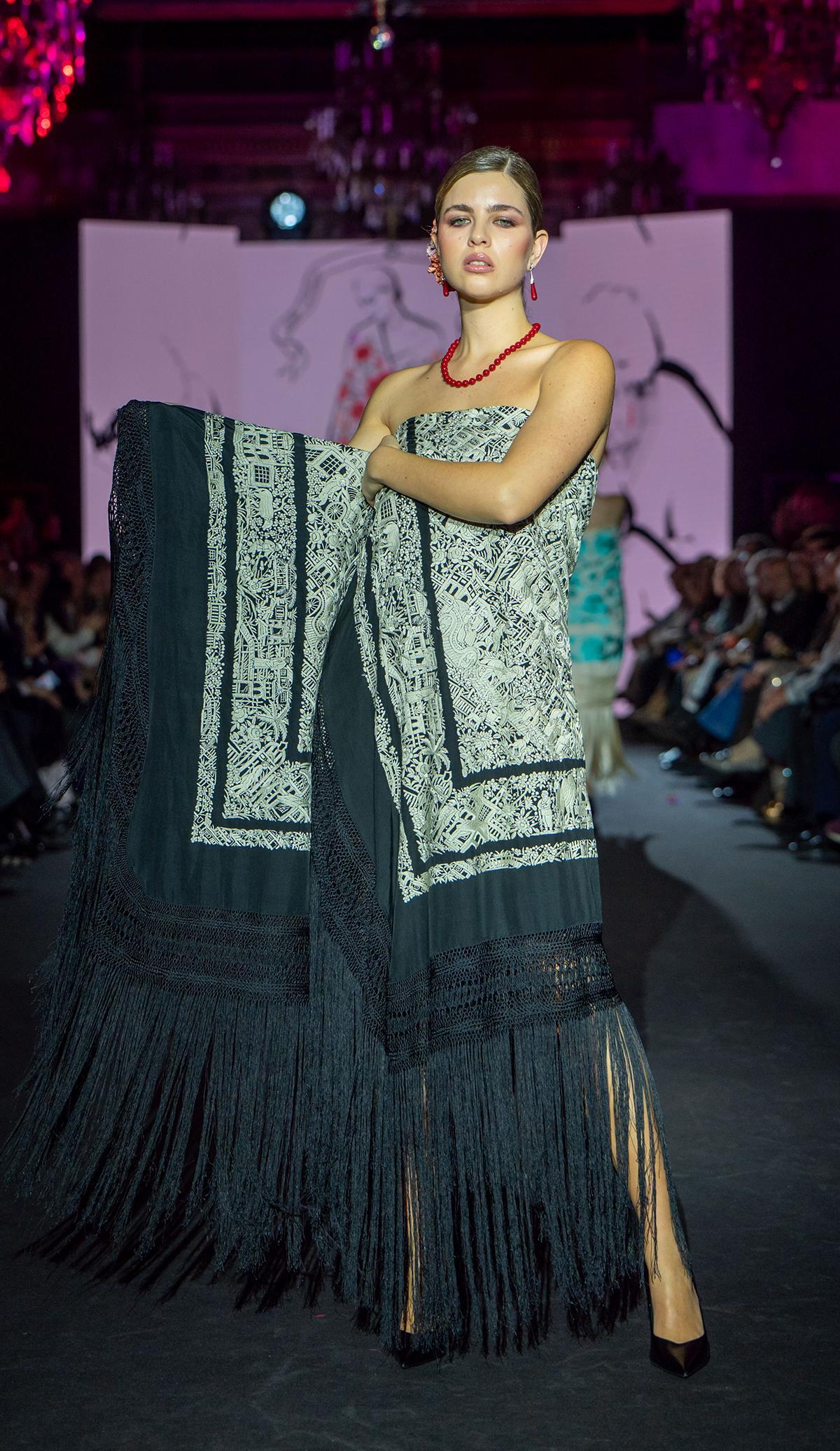 Fotogalería | Desfile de Juan Foronda en We Love Flamenco