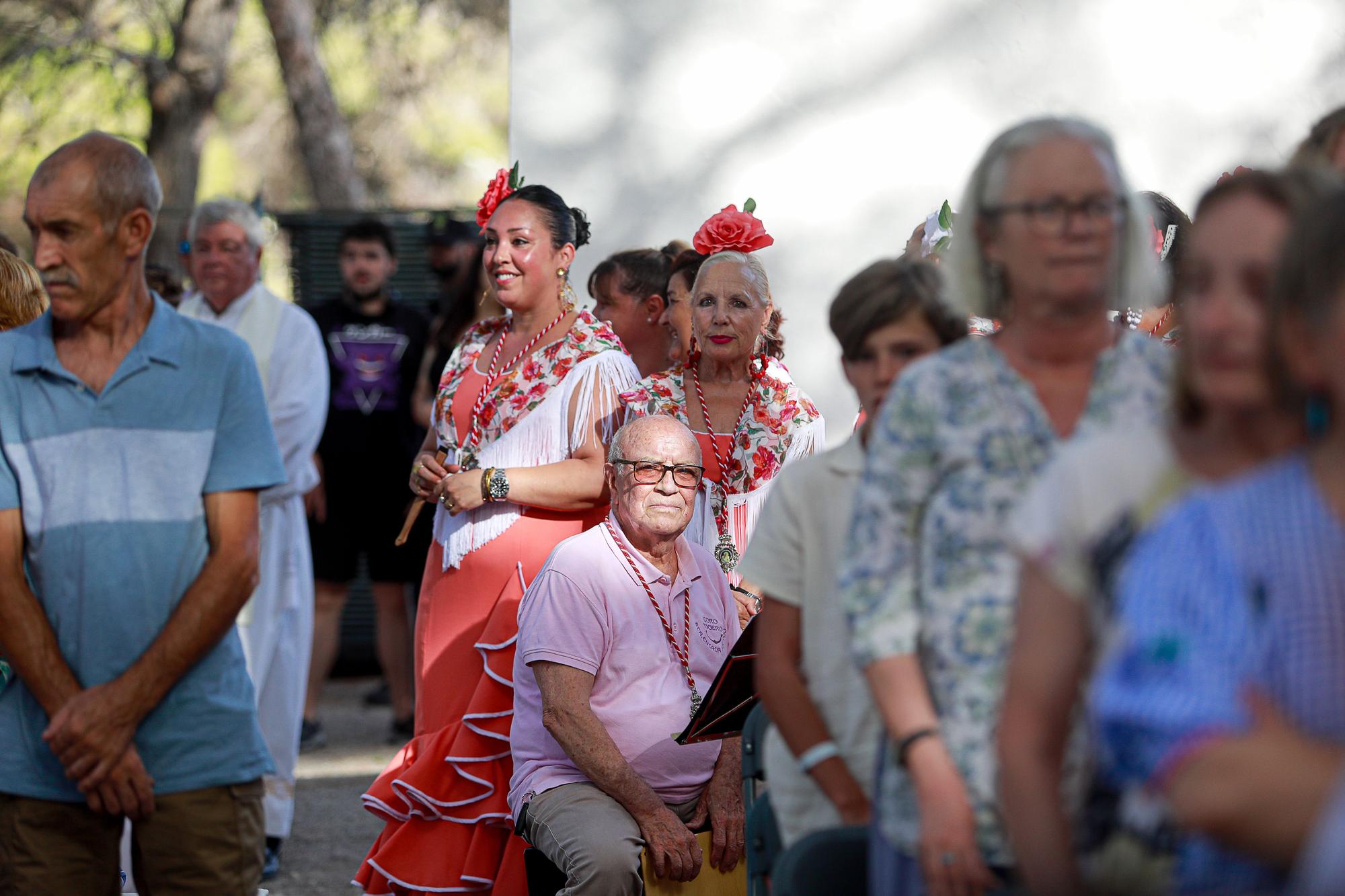 Mira aquí las imágenes del día grande de las fiestas de Cala Llonga