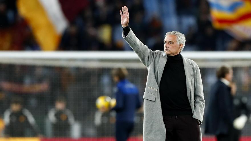 La manía de echar a Mourinho