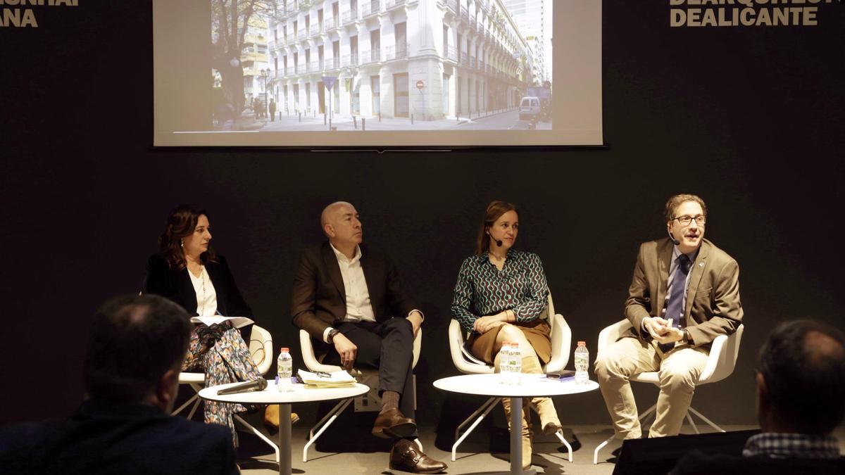 Rosalía Mayor, Alejandro Soler, Isabel López y Domènec Ruiz Devesa, el viernes