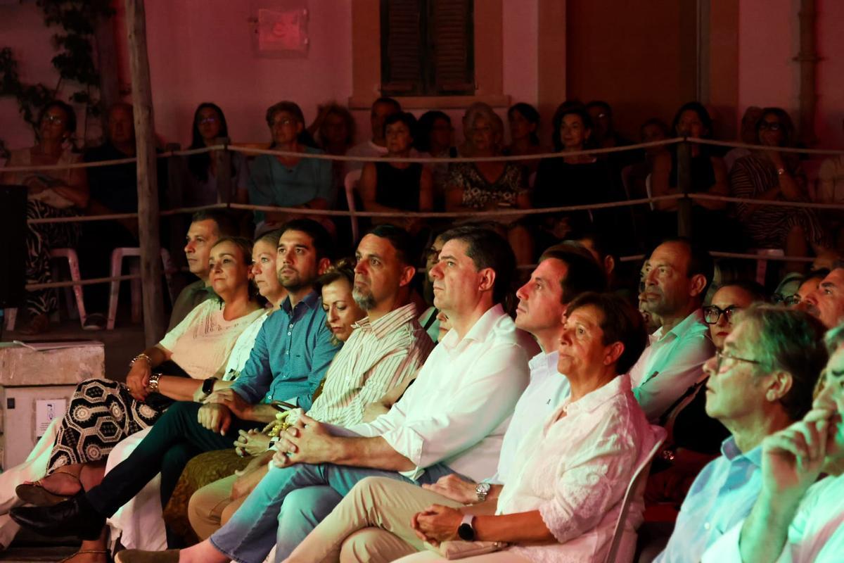 Cala Figuera vive una velada mágica con 'Música arran de mar'