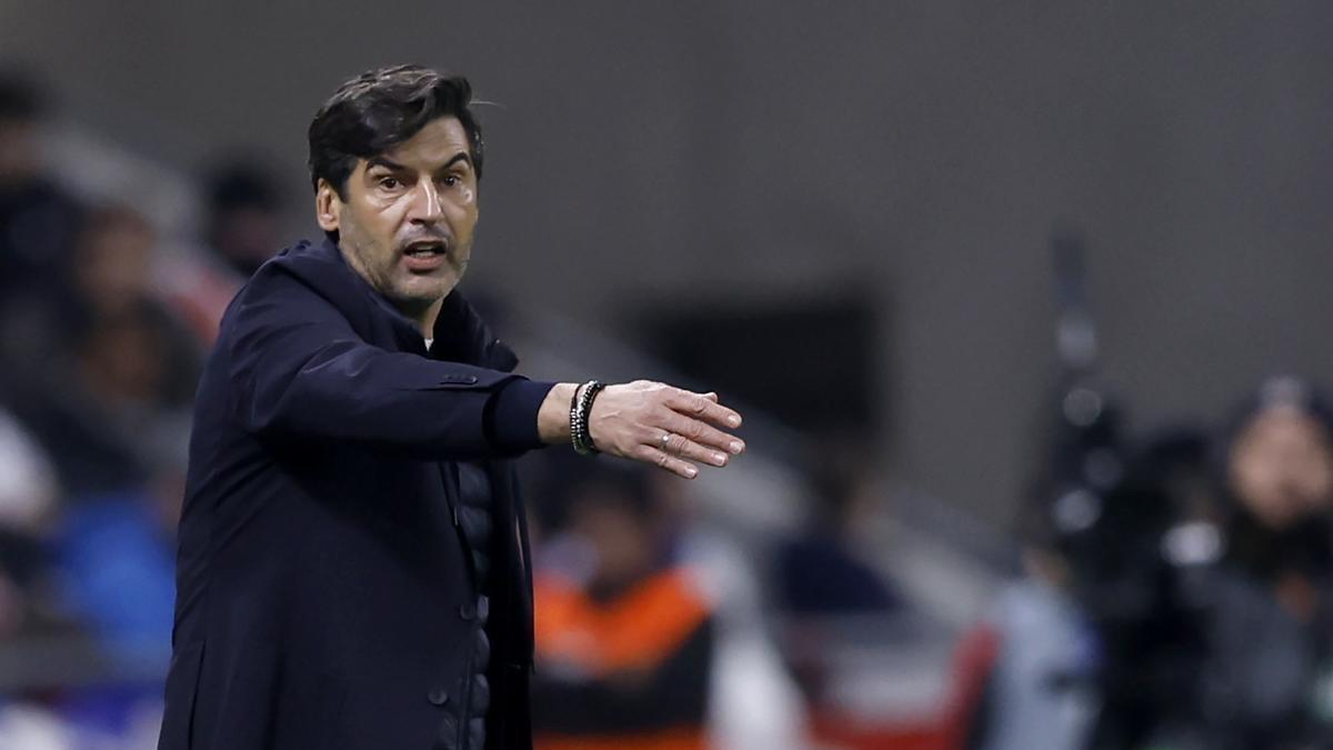 Paulo Fonseca, técnico del Oympique de Lyon, en un partido en el Groupama Stadium.