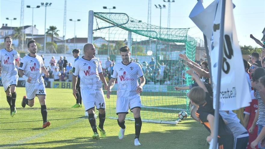 El Pozoblanco supera otra final hacia el sueño