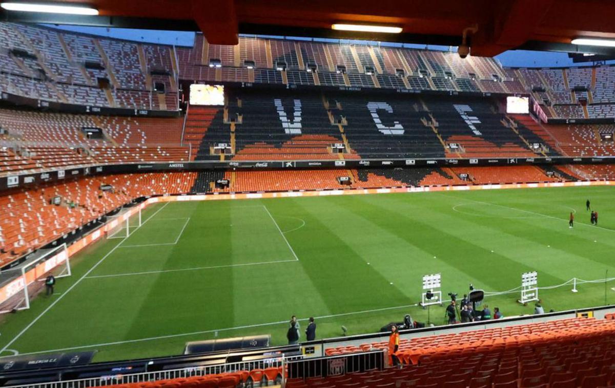 La grada de Mestalla, vacía, en una imagen de archivo. | LEVANTE-EMV