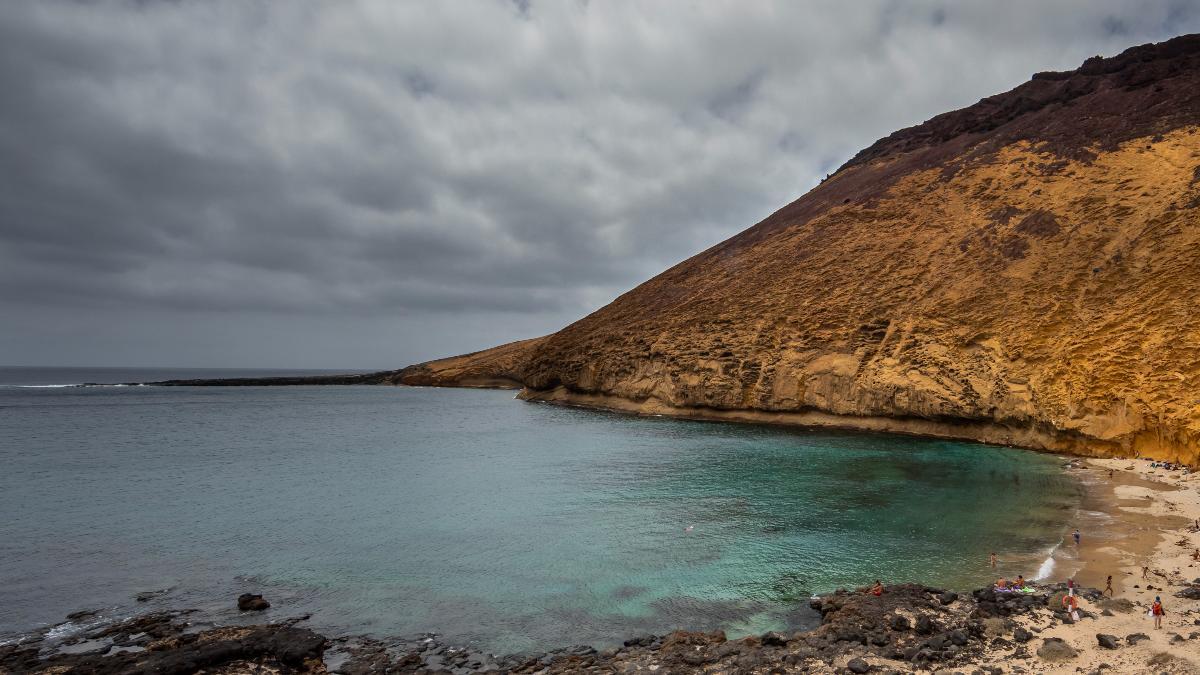 El Monte submarino Trópico se sitúa al suroeste de las Islas Canarias