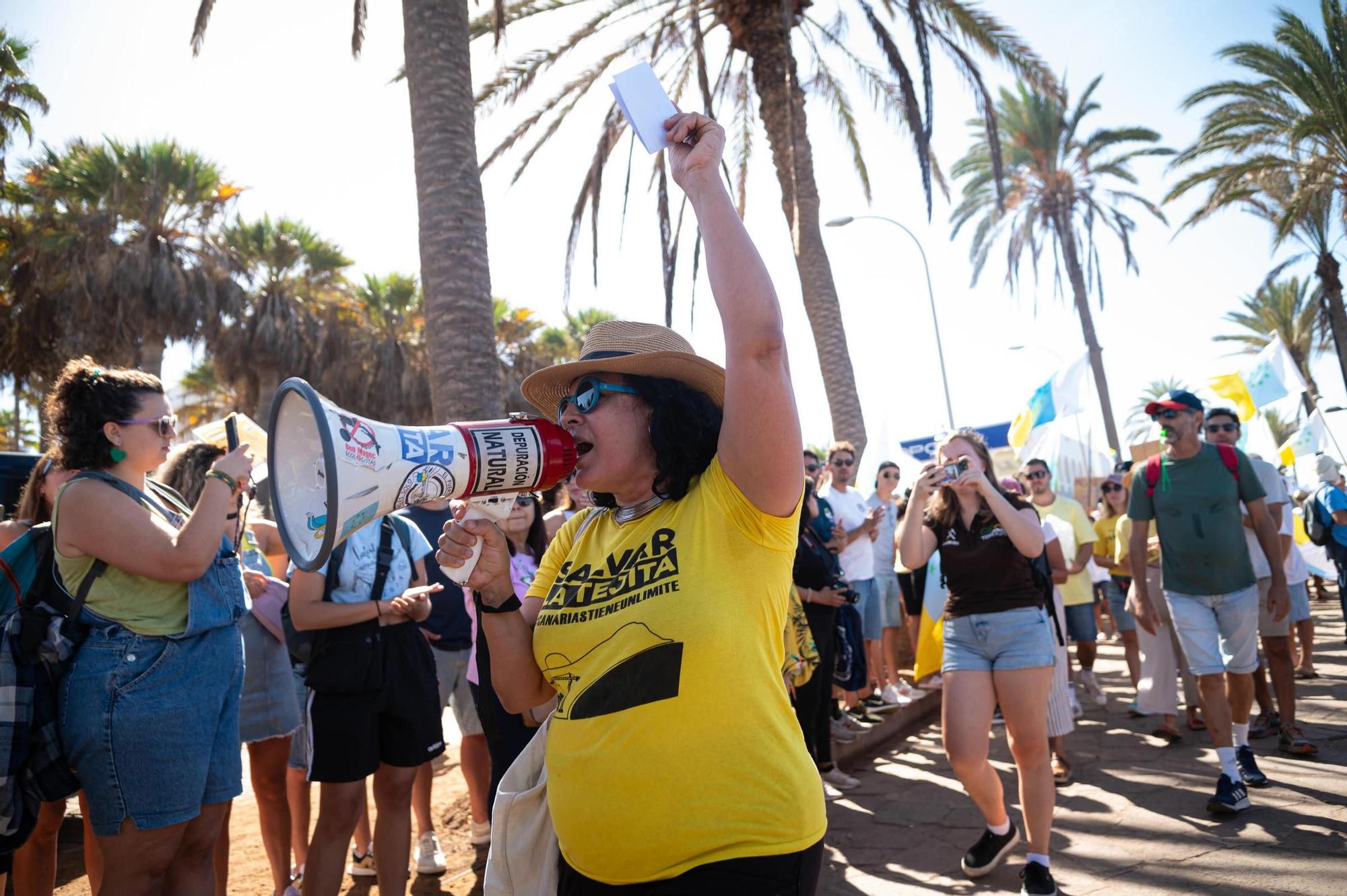 Todas las imágenes de la manifestación del 20-O en Tenerife
