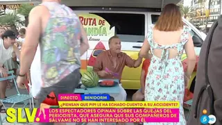'Sálvame Sandía' se estrena con insultos del público y Carlos Lozano desquiciado: "Esto es un despropósito"
