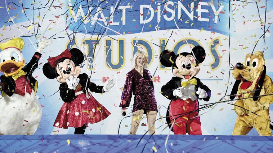 Mickey Mouse celebra en Eurodisney sus 90 años