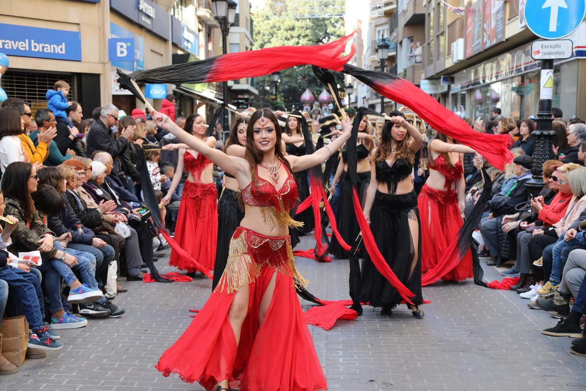 El Pregó de las fiestas da inicio de forma oficial a la Magdalena. El espectáculo está asegurado.