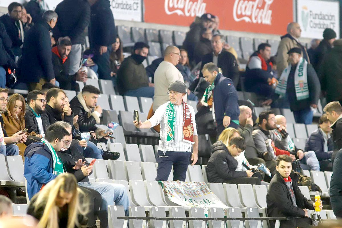 Las imágenes de la afición del Córdoba CF - Pontevedra