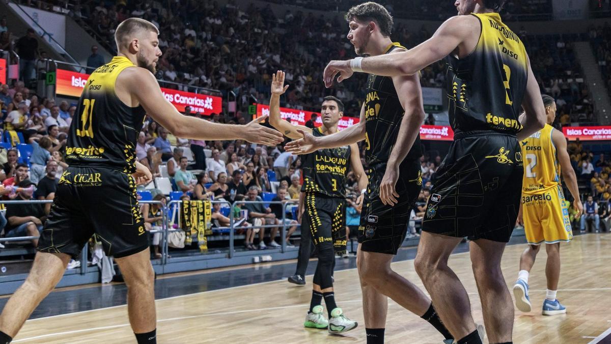 El CB Canarias celebra la victoria en el último encuentro de Eurocup