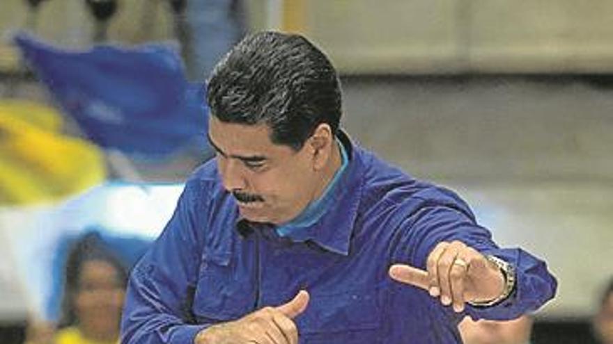 Maduro convoca presidenciales tras otro fracaso del diálogo