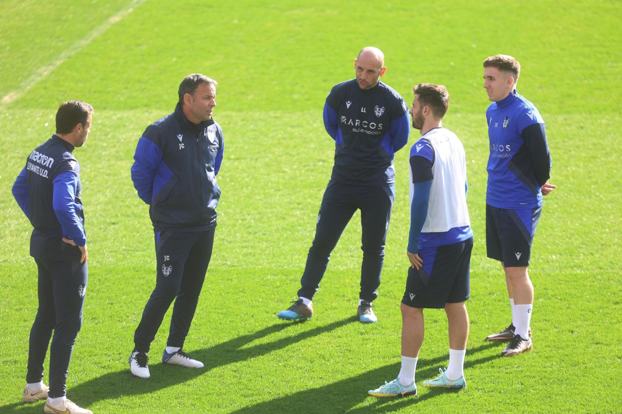 Sesión de entrenamiento del Levante UD previo al partido frente al CD Lugo