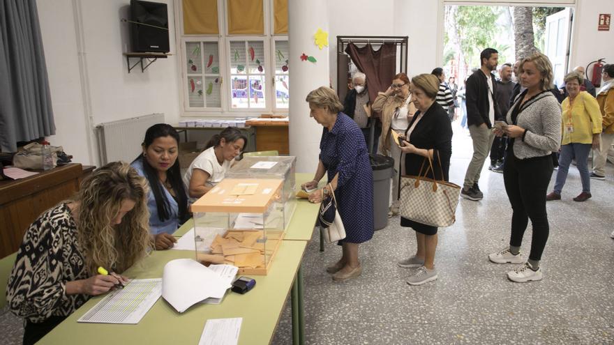 ¿El voto por correo me exime de la mesa electoral?