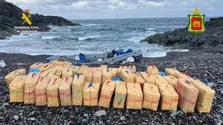 La Guardia Civil interviene más de 1.610 kilos de hachís en una neumática en Fuerteventura