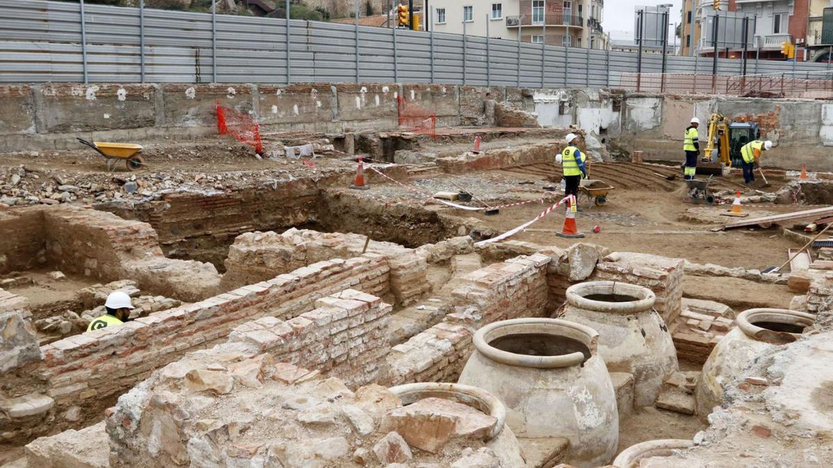 Restos arqueológicos hallados en la parcela del Astoria.