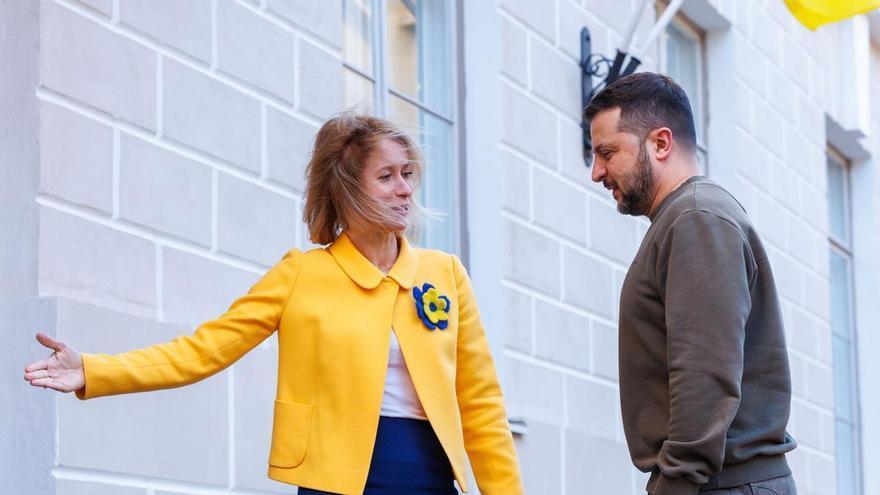 La UE debate el lunes abrir negociaciones formales para la adhesión de Ucrania