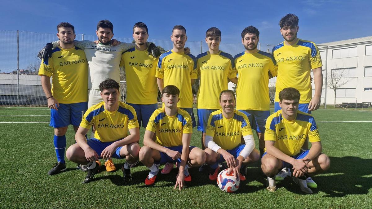 El Restaurante As de Guía derrota al Persianas Morrazo y encarrila el campeonato