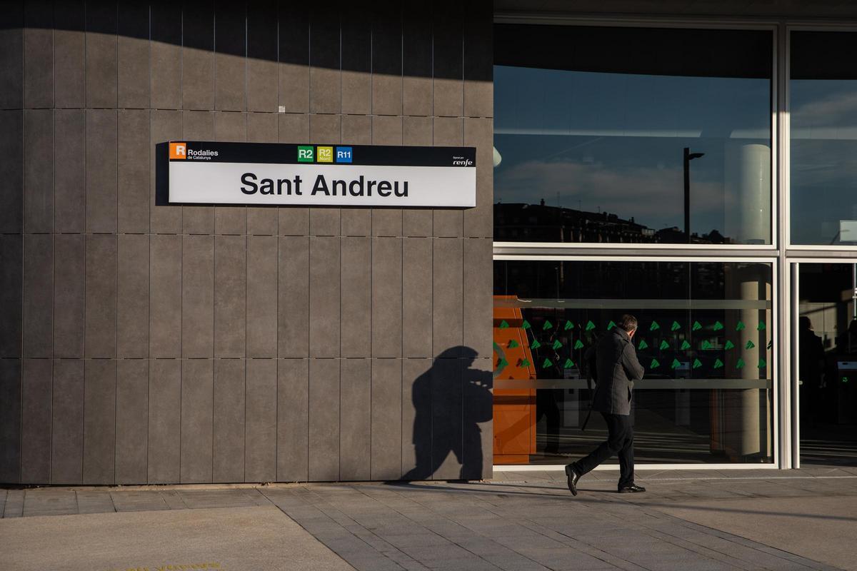 La estación de Rodalies de Sant Andreu entra en servicio