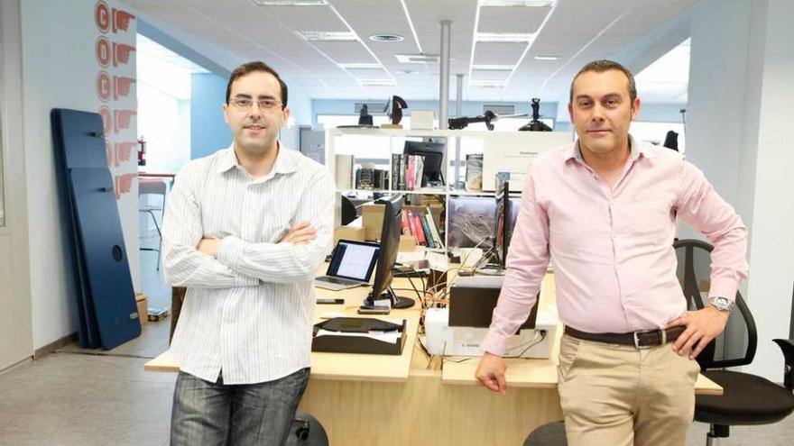 Rodrigo García y Nacho Marín, en la sede de la empresa en el Parque Científico y Tecnológico.