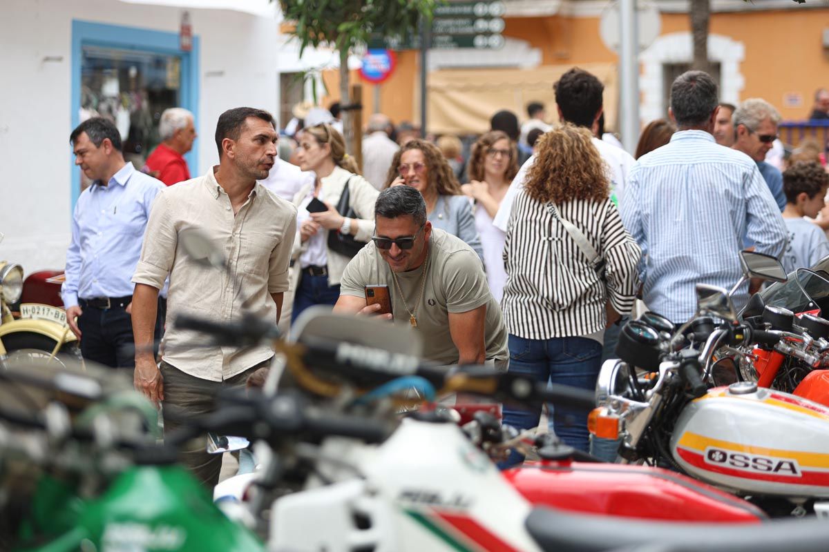 Todas las imágenes de 'Anar a maig' en Santa Eulària