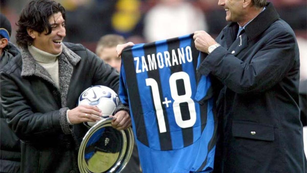 Zamorano jugó en el Inter de 1996 a 2001