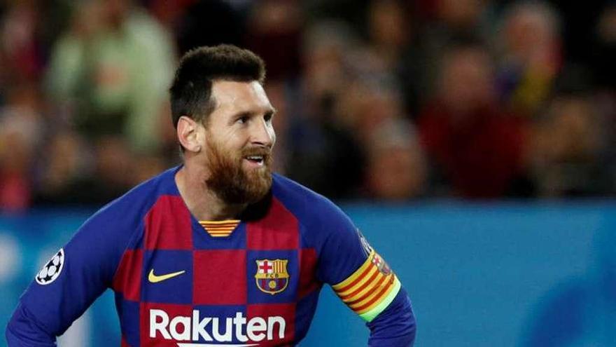 Messi se lamenta de una oportunidad perdida. // Reuters