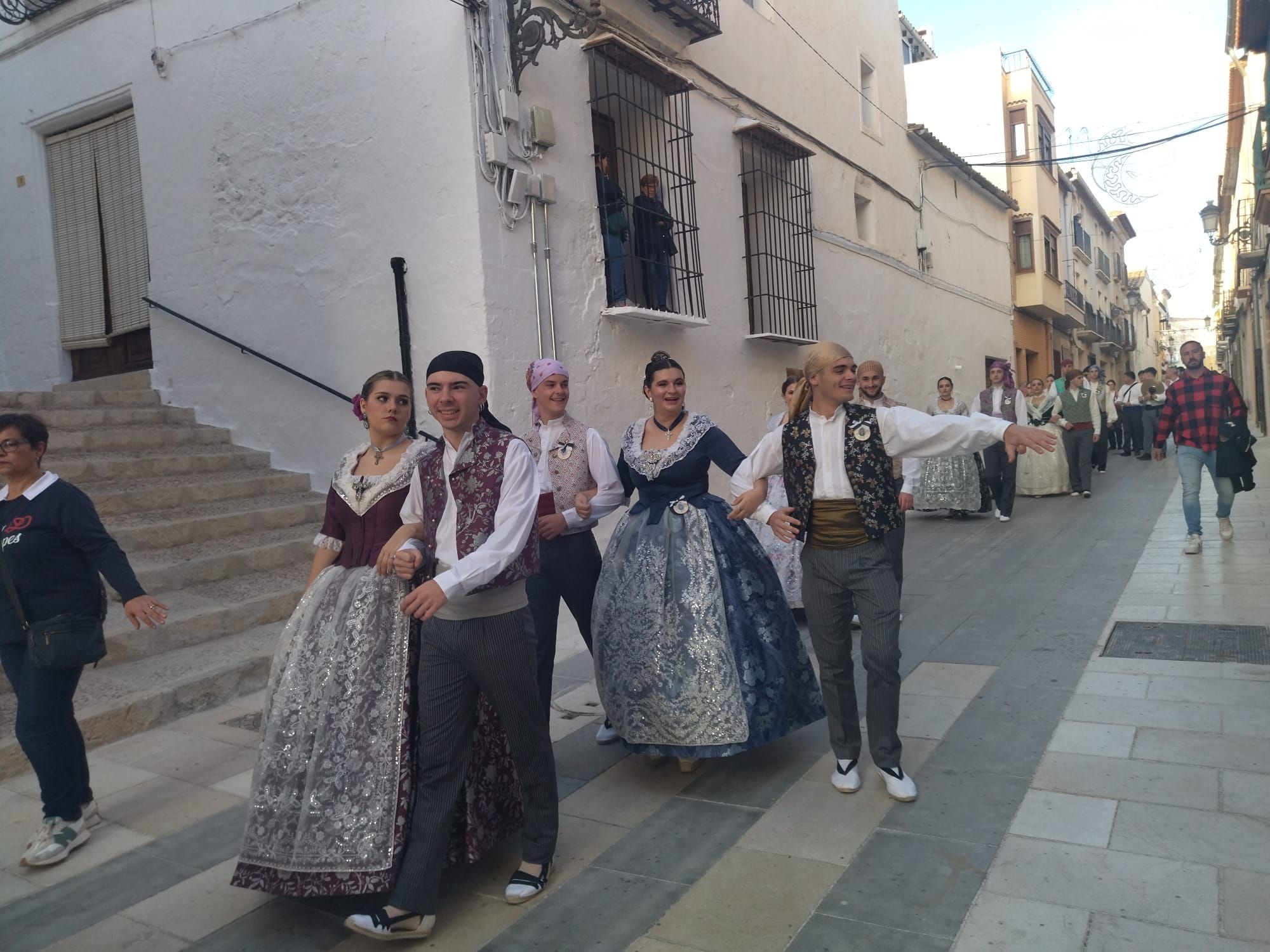 La fiesta más auténtica: Teulada vibra con el traslado de Sant Vicent Ferrer a su ermita