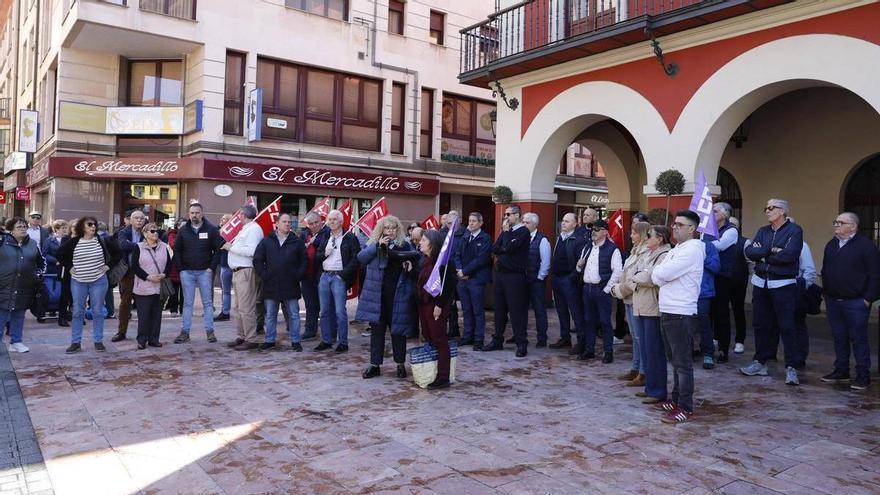 Sin avances en la recuperación de los "búho" en la comarca del Nalón: el Principado no da plazo para la vuelta del servicio e insta a la concesionaria a "cumplir sus obligaciones"