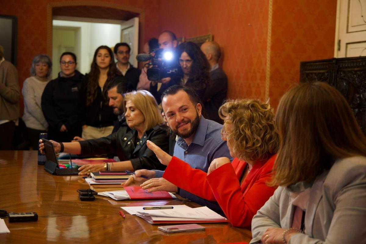 Los técnicos plantan a la comisión de investigación del escándalo de las viviendas protegidas de Alicante Los técnicos plantan a la comisión de investigación del escándalo de las viviendas protegidas de Alicante