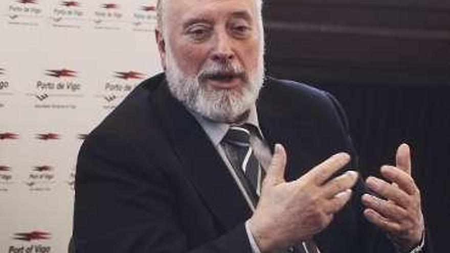 Enrique López Veiga | Presidente del Puerto de Vigo: &quot;Es la persona ideal para una legislatura de talante conciliador&quot;