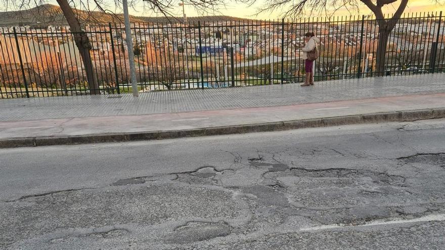 El PSOE de Lucena plantea supervisar con medios digitales y cámaras el estado de calles y carreteras