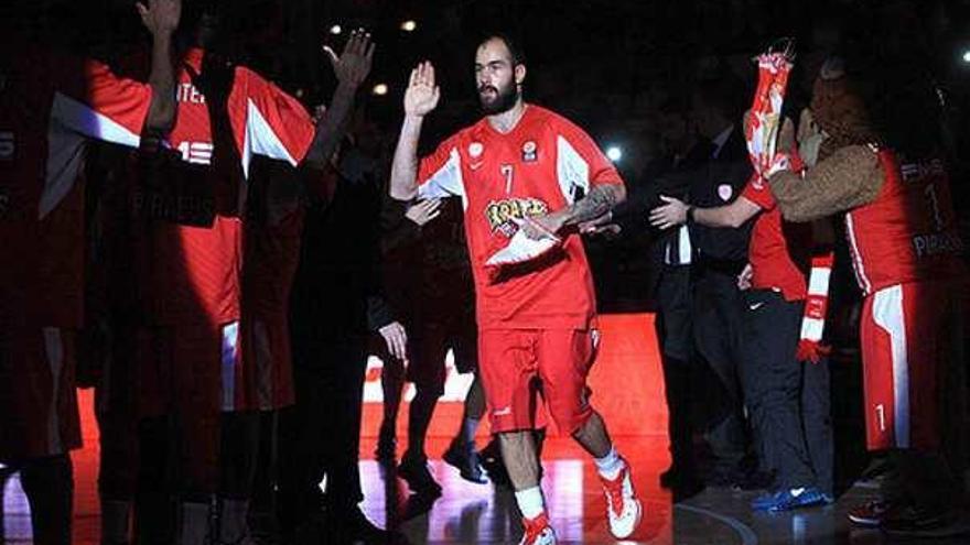 Spanoulis, la estrella del Olympiacos, en una presentación del equipo heleno.