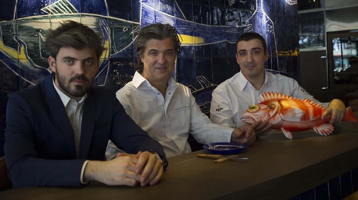 Els reis de la barra: Tomàs i Carles Abellan i Arnau Muñío. Els reis de la barra: Tomàs i Carles Abellan i Arnau Muñío.