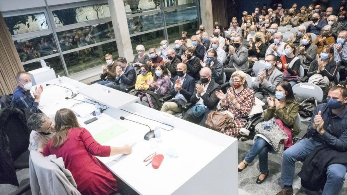 La sala d’actes de la FUB es va omplir  | OSCAR BAYONA