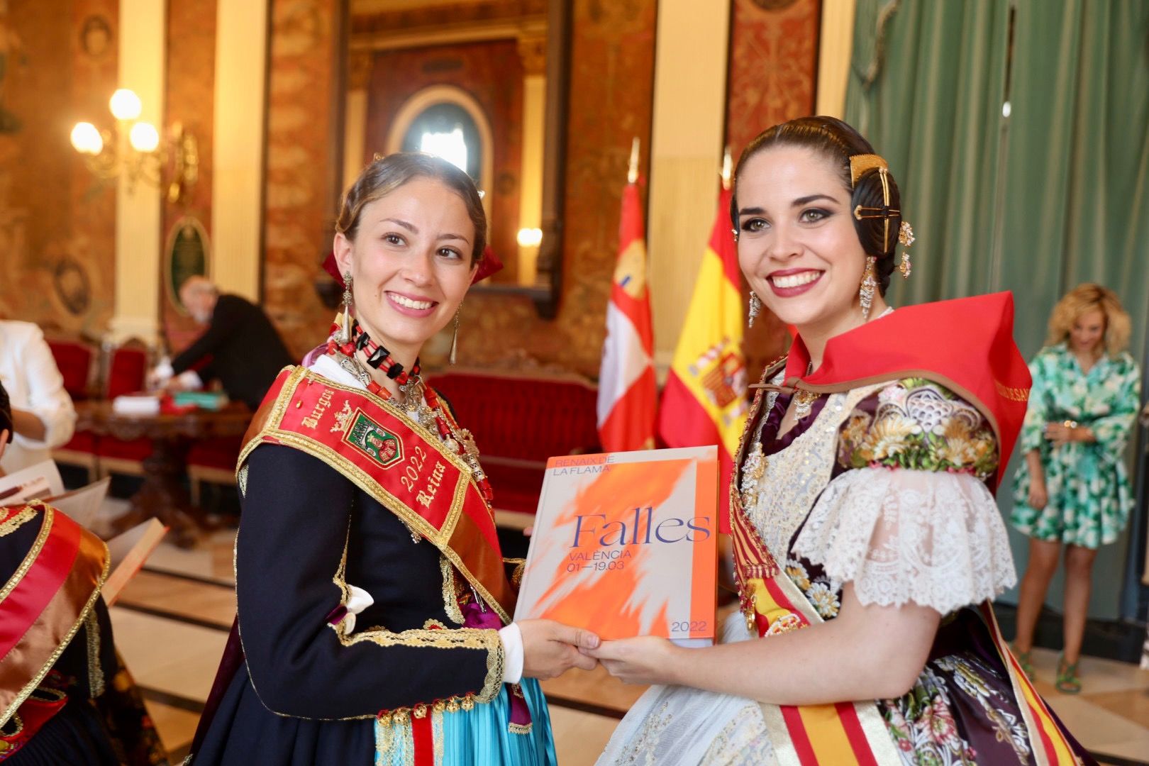 Danzantes y Gigantillos de Burgos para Carmen, Nerea y la corte mayor