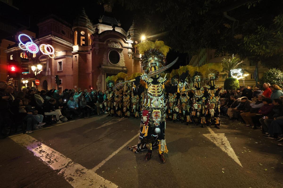 Las imágenes del desfile extraordinario del 50 aniversario de Moros d'Alquería