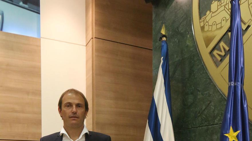 Arnau, director deportivo del Málaga CF, ya está manos a la obra con la plantilla que viene