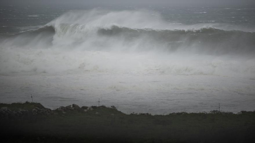 Alerta amarilla este miércoles en A Coruña por lluvias y fenómenos costeros