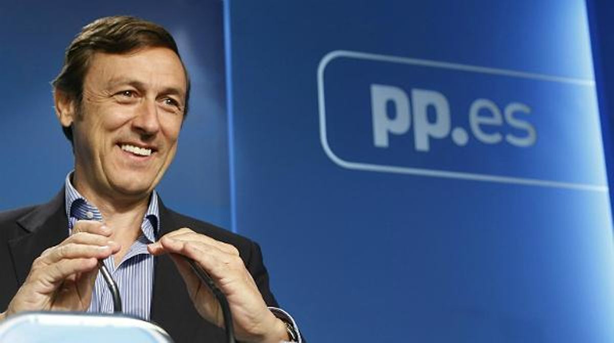 Rafael Hernando, diputat del PP, durant el debat de la cadena 13TV.