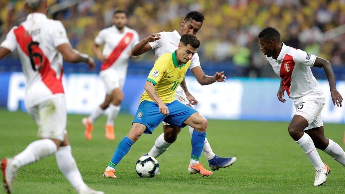 Philippe Coutinho, en acción durante el Brasil-Perú de la Copa América 2019
