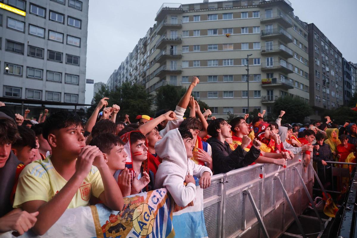 El PP pide al BNG instalar una pantalla en la Praza Roja para seguir la final de la Eurocopa femenina de fútbol
