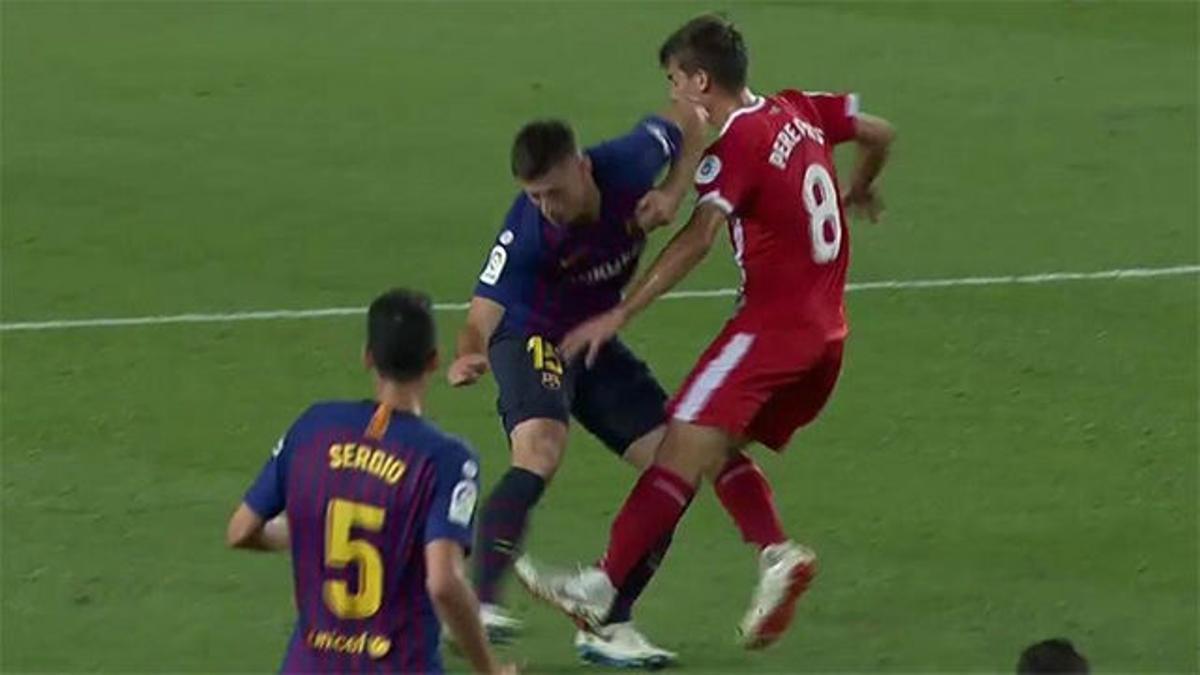 Así fue la polémica expulsión de Lenglet que cambió el partido