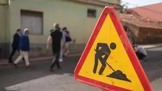 Dos ayuntamientos para arreglar una calle: Santa Cruz de Tenerife y El Rosario rehabilitarán la deteriorada vía en la que una calzada separa a vecinos de ambos municipios