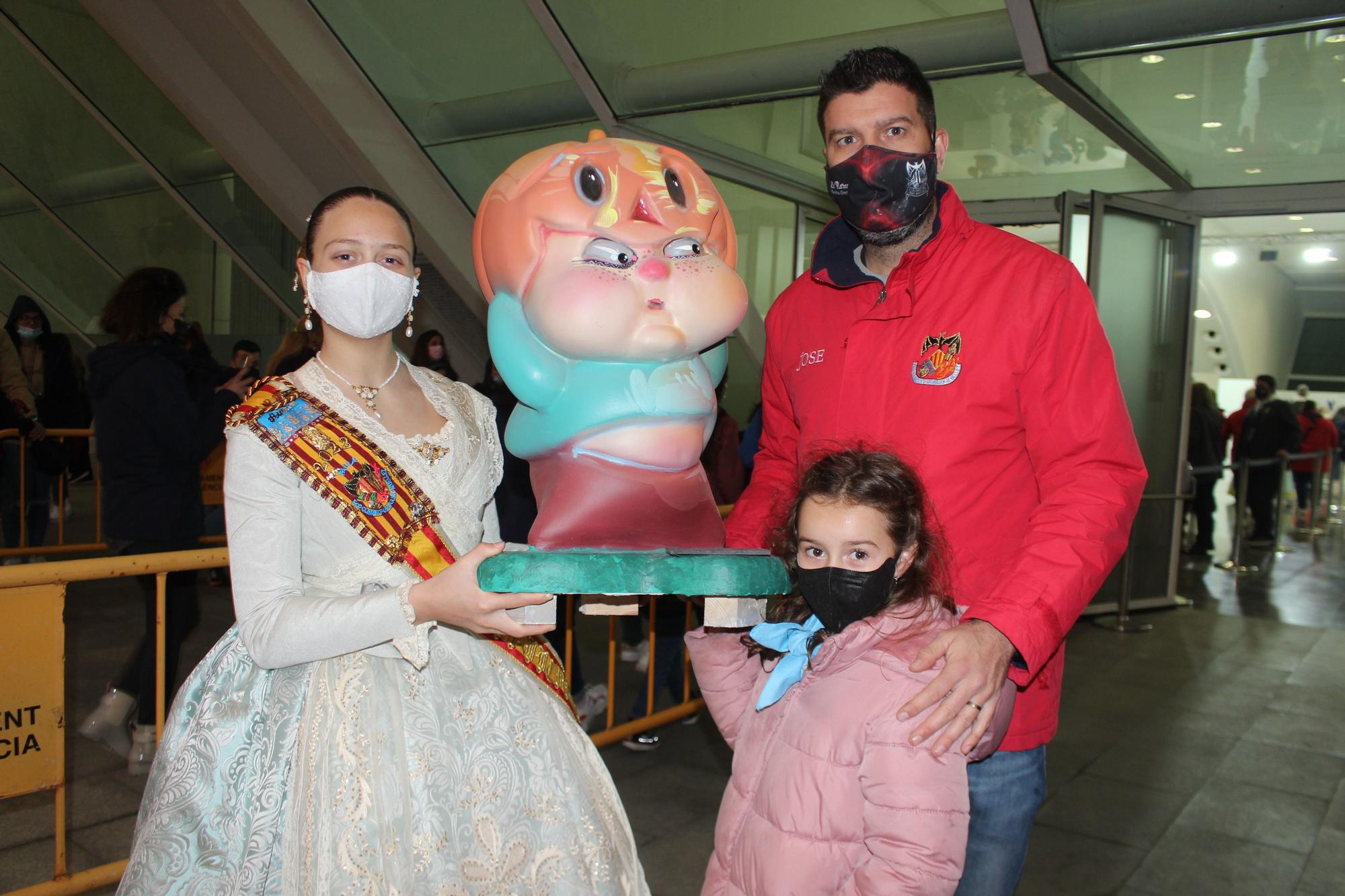 Los infantiles recogen los ninots de las Fallas 2022