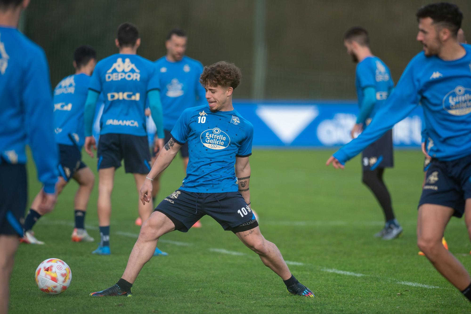 Deportivo: Óscar Cano rebaja la intensidad del entrenamiento